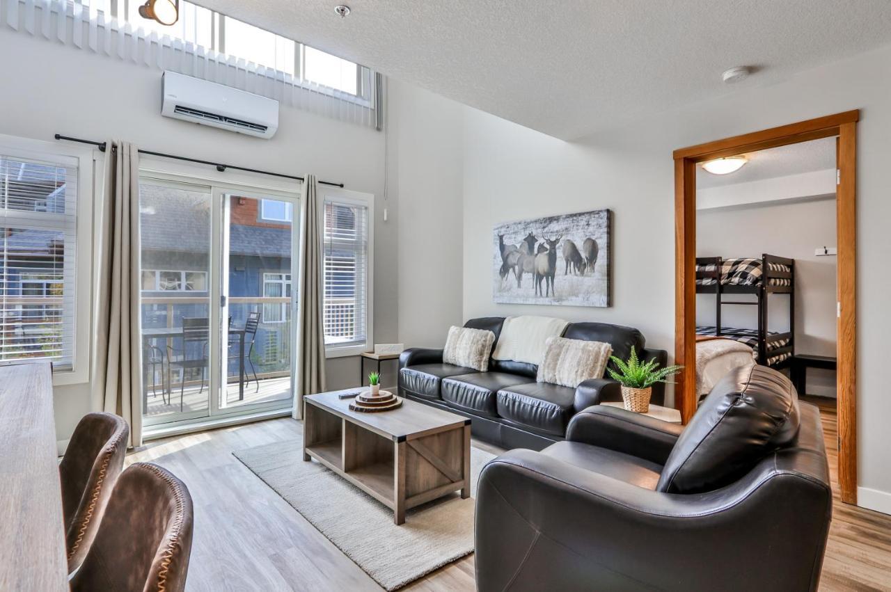Charming 1 Bdrm Plus Loft With Views Managed By Little Sister Getaways Canmore Buitenkant foto