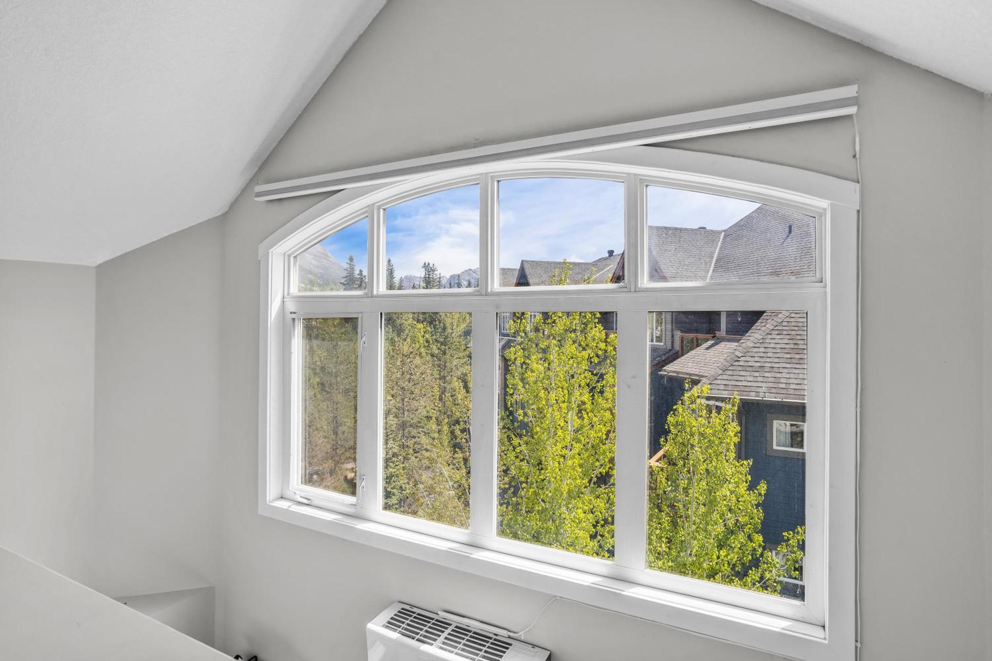 Charming 1 Bdrm Plus Loft With Views Managed By Little Sister Getaways Canmore Buitenkant foto